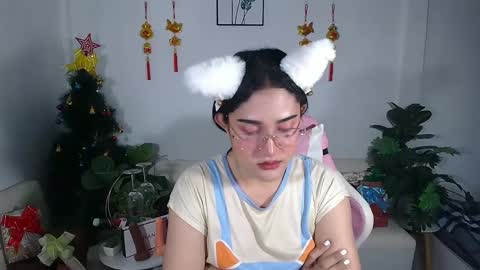 Ploysai online show from 16, 1, 2025