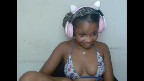Snapshot of plumnjuicyx chatting on 1, 3, 2025 plumnjuicyx online show from 1, 3, 2025