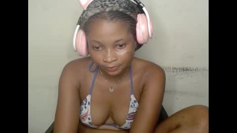 Snapshot of plumnjuicyx chatting on 5, 3, 2025 plumnjuicyx online show from 5, 3, 2025