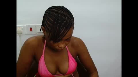 Snapshot of plumnjuicyx chatting on 5, 10, 2025 plumnjuicyx online show from 5, 10, 2025