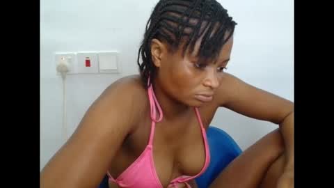 Snapshot of plumnjuicyx chatting on 13, 10, 2025 plumnjuicyx online show from 13, 10, 2025