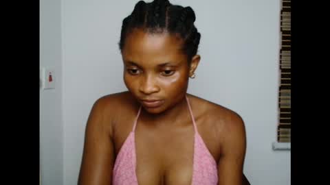 Snapshot of plumnjuicyx chatting on 22, 10, 2025 plumnjuicyx online show from 22, 10, 2025