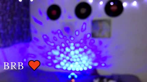   online show from 17, 12, 2024