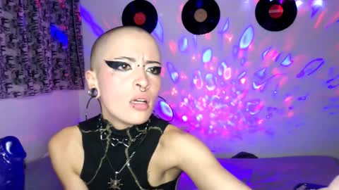   online show from 11, 1, 2025