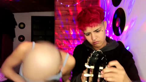   online show from 27, 1, 2025