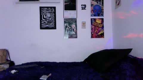 Snapshot of plutonbluemoon_999 chatting on 17, 2, 2026 online show from 17, 2, 2026