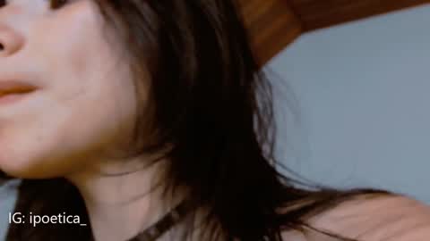 Snapshot of poeeticaa_ chatting on 7, 1, 2025 IG ipoetica online show from 7, 1, 2025