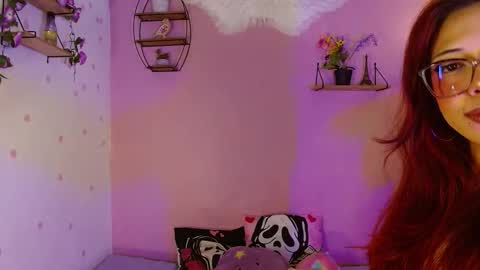 Snapshot of poison_liv chatting on 13, 11, 2025 poison_liv online show from 13, 11, 2025