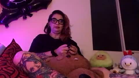 poisson_ivy_ online show from 28, 10, 2025