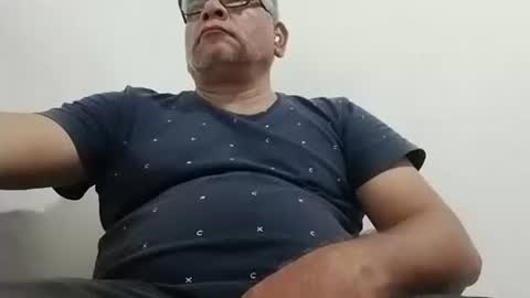 Snapshot of poli475 chatting on 10, 12, 2024 poli online show from 10, 12, 2024