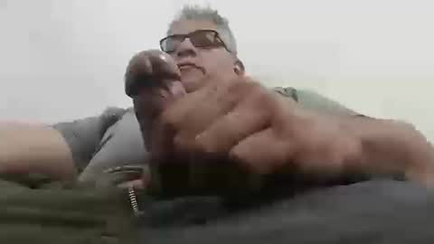 Snapshot of poli475 chatting on 8, 1, 2025 poli online show from 8, 1, 2025