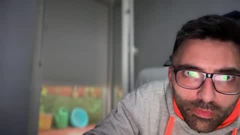 pollabeta online show from 12, 4, 2026