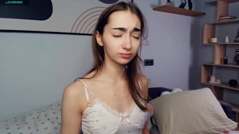 Polly online show from 4, 10, 2025