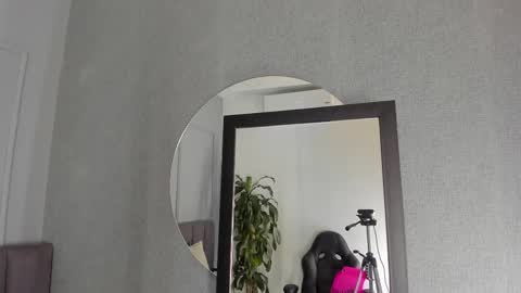 POLLY online show from 15, 11, 2025