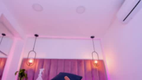 POLLY online show from 21, 4, 2026