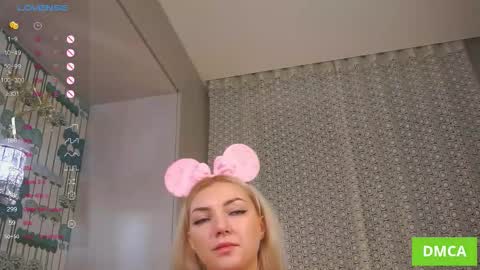 Snapshot of pollybun chatting on 28, 10, 2025 Anna online show from 28, 10, 2025