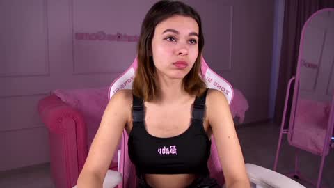 Polly online show from 7, 2, 2025