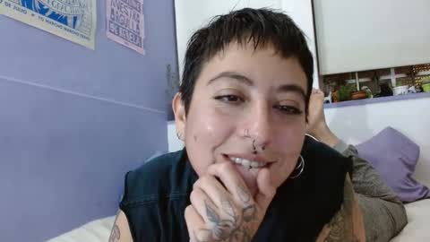 Snapshot of poly_mer chatting on 1, 1, 2025 Poly online show from 1, 1, 2025