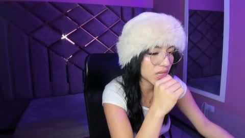 Snapshot of poly_sasha_ chatting on 7, 4, 2026 poly sasha online show from 7, 4, 2026