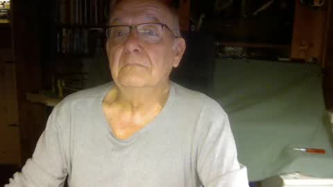 Snapshot of pomme1949 chatting on 28, 12, 2024 pomme1949 online show from 28, 12, 2024