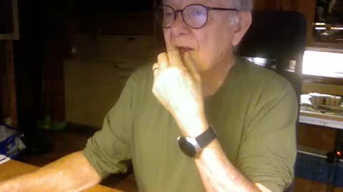 Snapshot of pomme1949 chatting on 29, 10, 2025 pomme1949 online show from 29, 10, 2025