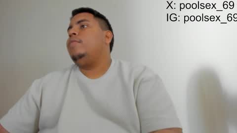 Snapshot of poolsexx_69 chatting on 18, 9, 2025 poolsexx_69 online show from 18, 9, 2025