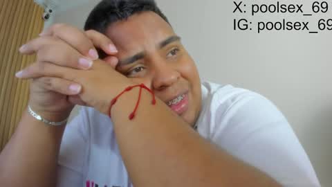 Snapshot of poolsexx_69 chatting on 24, 9, 2025 poolsexx_69 online show from 24, 9, 2025