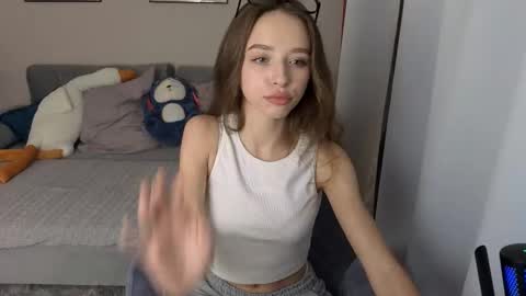 Snapshot of poopl_19 chatting on 21, 10, 2025 Cindy online show from 21, 10, 2025