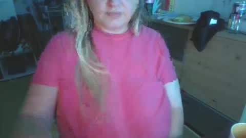 MelissOfficial online show from 14, 4, 2026