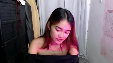 pornstar_kia online show from 27, 4, 2026