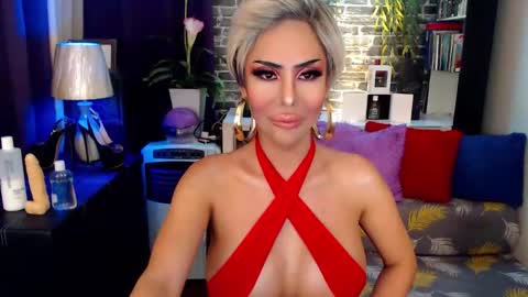 Snapshot of pornstardiva chatting on 3, 12, 2025 DivaGray online show from 3, 12, 2025