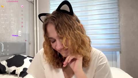 Snapshot of portiadunnuck chatting on 25, 9, 2025 Anna Vdovoch online show from 25, 9, 2025