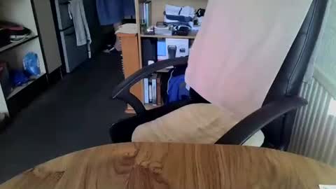 poshman65 online show from 19, 9, 2025