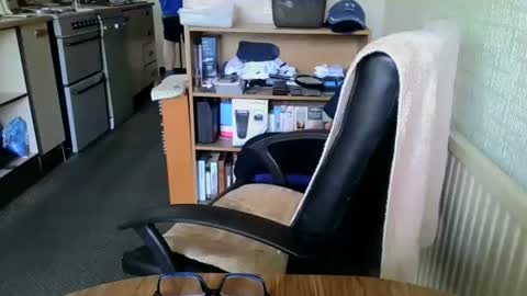 poshman65 online show from 22, 12, 2025