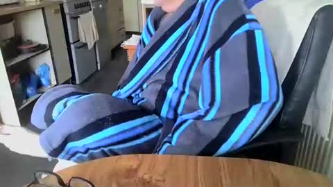 poshman65 online show from 15, 4, 2026