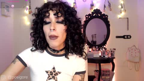 Snapshot of posigore chatting on 30, 12, 2024 Anna Goth independient model online show from 30, 12, 2024