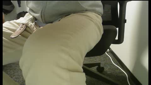 Snapshot of poundtownusa2016 chatting on 24, 11, 2025 ConchilDog online show from 24, 11, 2025