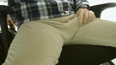 Snapshot of poundtownusa2016 chatting on 18, 12, 2025 ConchilDog online show from 18, 12, 2025