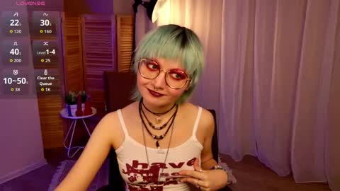 Snapshot of powderofgun chatting on 29, 4, 2026 powderofgun online show from 29, 4, 2026