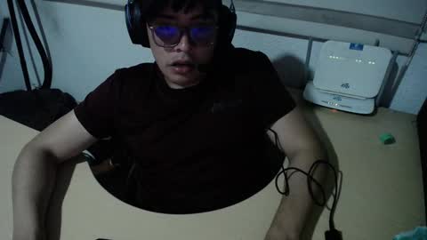 powerfulzeus2 online show from 10, 9, 2025