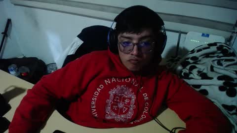 powerfulzeus2 online show from 22, 9, 2025