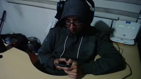 powerfulzeus2 online show from 24, 9, 2025