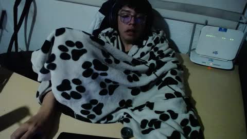 powerfulzeus2 online show from 28, 9, 2025