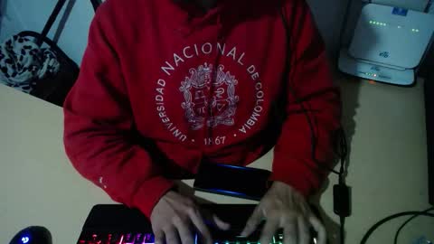 powerfulzeus2 online show from 30, 9, 2025