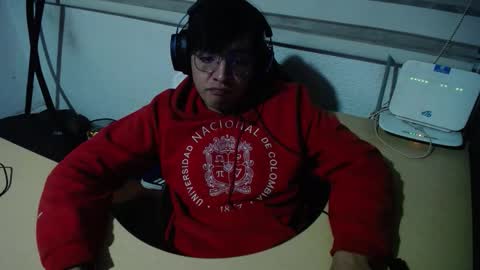 powerfulzeus2 online show from 24, 11, 2025