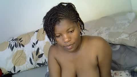 Snapshot of precious_gift chatting on 10, 11, 2025 precious_gift online show from 10, 11, 2025