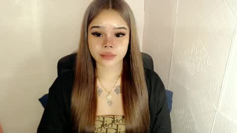 Snapshot of preciousangel69xxx chatting on 13, 2, 2025 MAXXINE online show from 13, 2, 2025