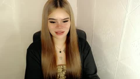 Snapshot of preciousangel69xxx chatting on 11, 3, 2025 MAXXINE online show from 11, 3, 2025
