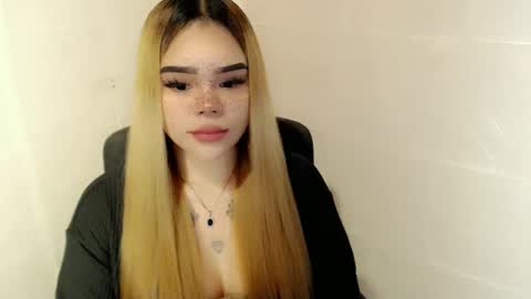 MAXXINE online show from 12, 2, 2026