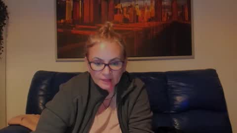 Snapshot of preciousssex chatting on 2, 4, 2026 preciousssex online show from 2, 4, 2026